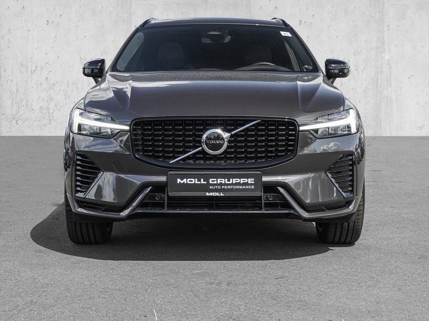 Volvo XC60 T6 AWD R-Design Plug-in Hybrid PANO HUD 360 foto 3