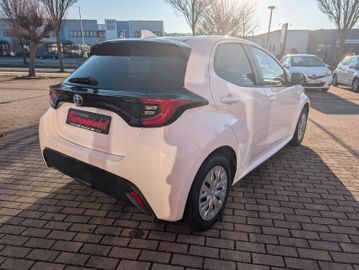 Toyota Yaris - 5