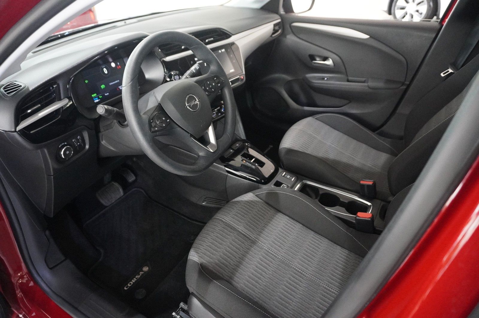 Fahrzeugabbildung Opel Corsa-e F EDITION 3-PHASIG NAVI/KAMERA/SHZ/DAB+