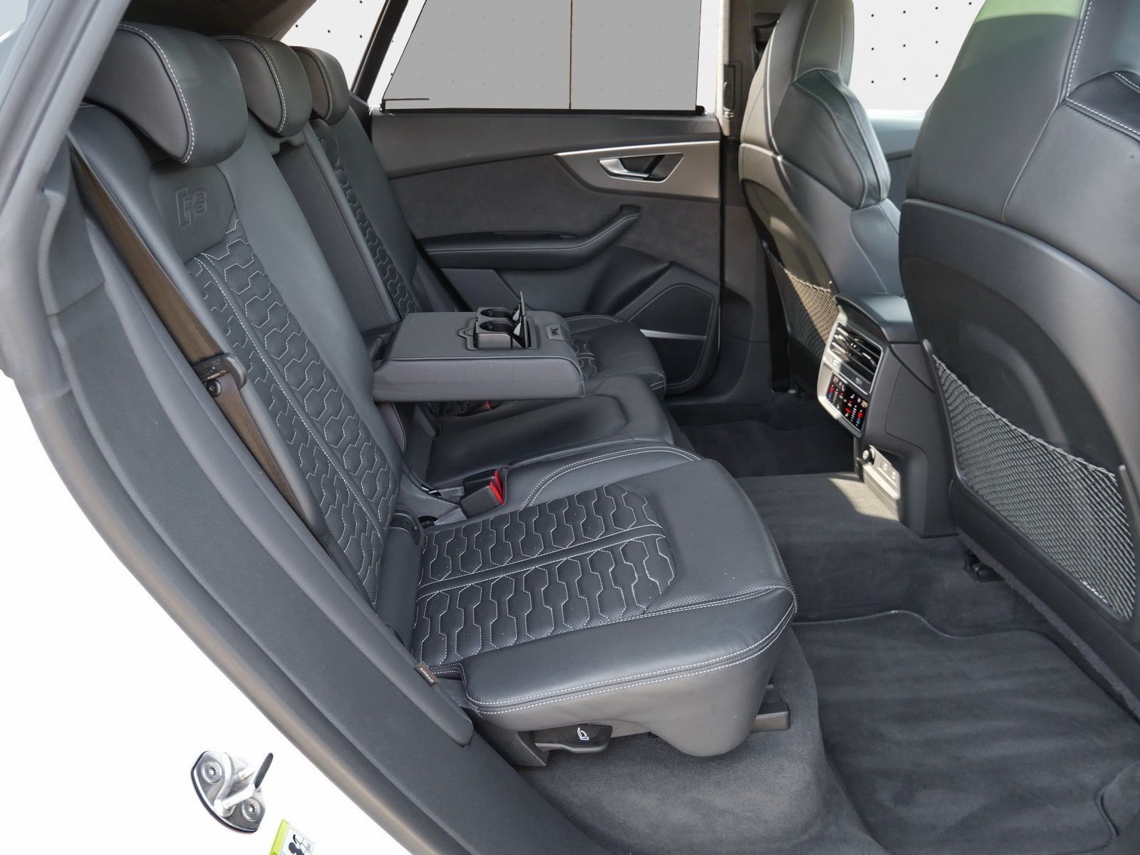 Audi RSQ8 - Bild 16