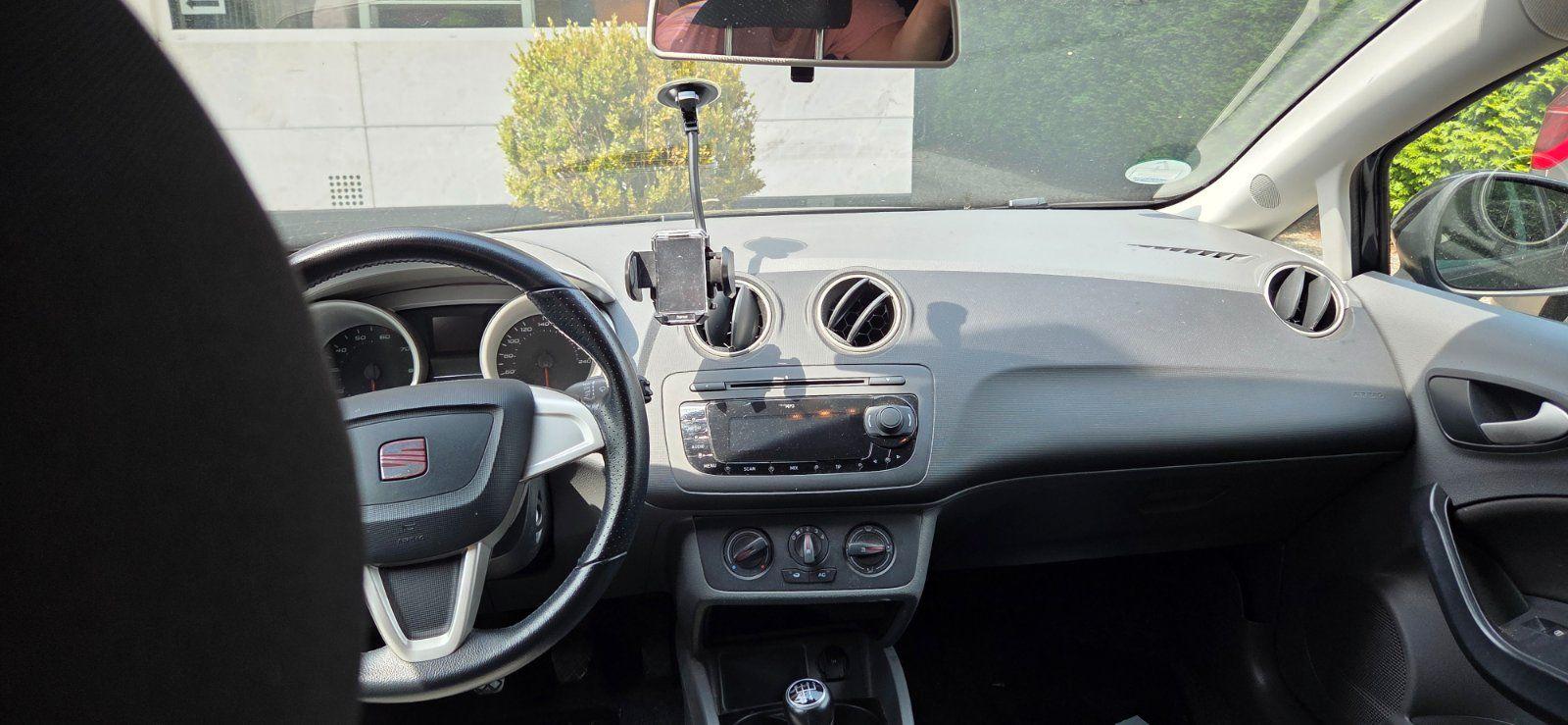 Seat Ibiza 2011 — photo 7