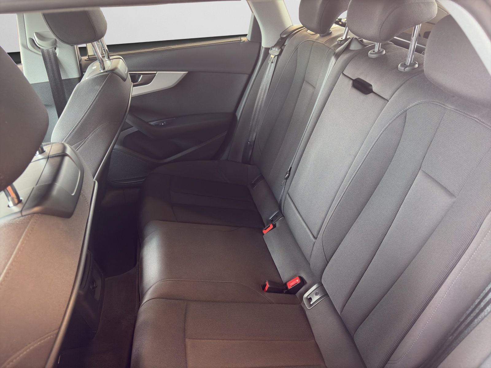 Audi A4 - Bild 15