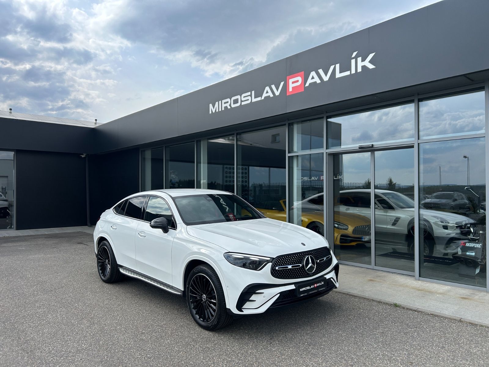 MERCEDES-BENZ GLC 200d 4MATIC kupé AMG