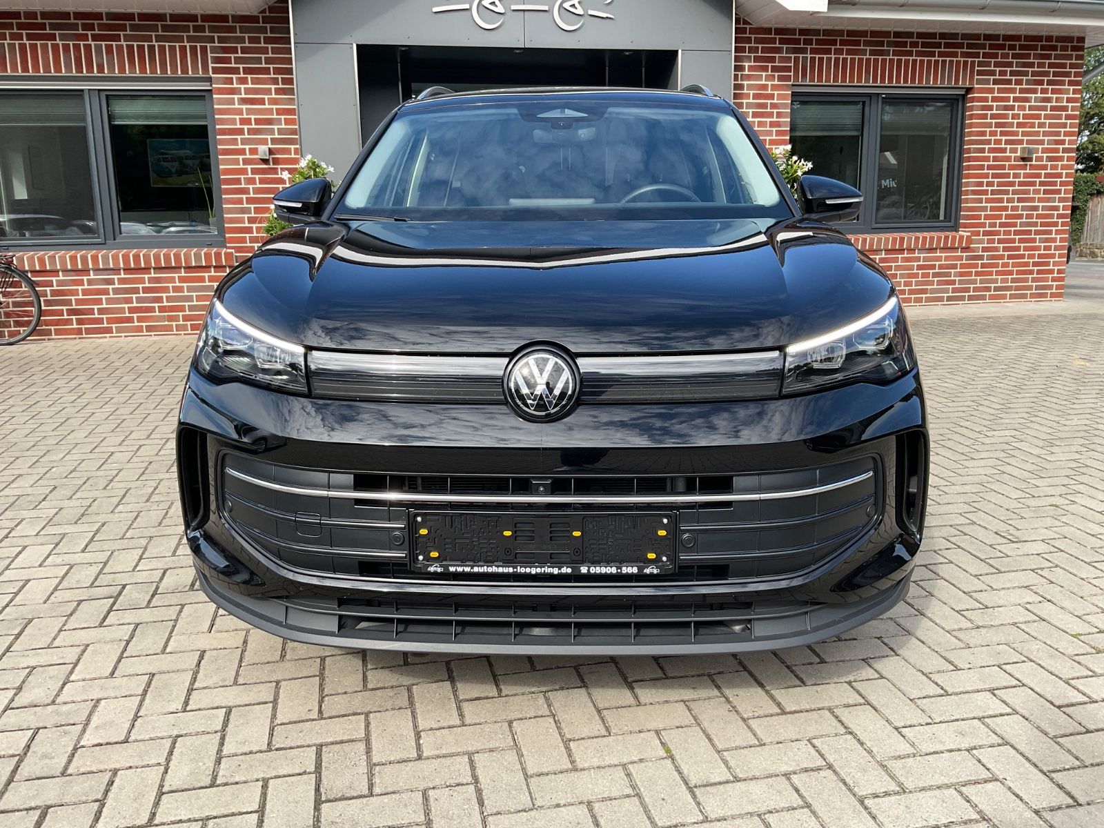 Fahrzeugabbildung Volkswagen Tiguan 2.0 TDI ENERGY,AHK,Navi,IQLight,Kamera