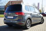 Volkswagen Touran 1.2 TSI Sound Navi Sitzheizung PDC Klimaa - Volkswagen Touran aus 2017