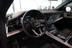 AUDI Q8 50 TDI quattro | S line | Pano | B&O | Matrix AUDI Q8 50 TDI quattro | S line | Pano | B&O | Matrix