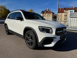 Mercedes-Benz GLB 250 4M AMG LINE PANO/AHK/360°/MEMORY - Mercedes GLB 250 mit Schiebedach