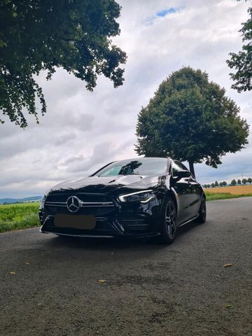 Mercedes-Benz AMG CLA 35 4Matic