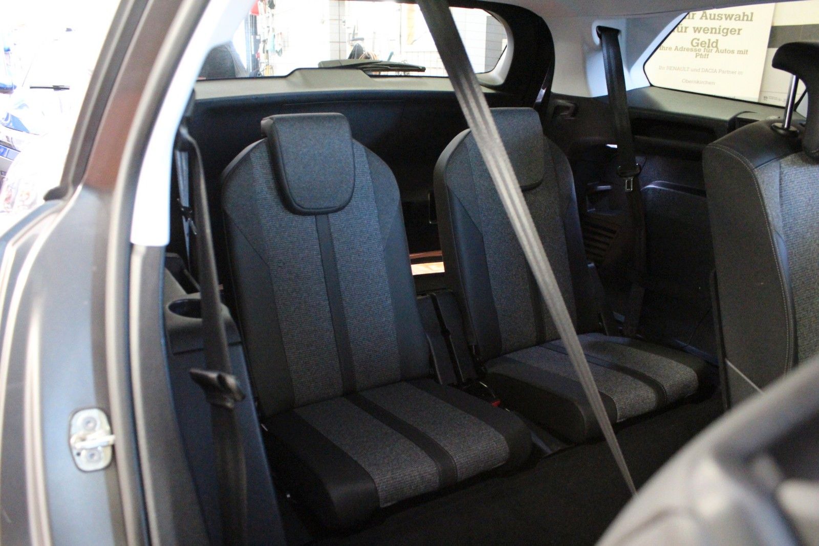 Fahrzeugabbildung Peugeot 5008 Allure 2.0 Blue HDi 150  7 Sitzer