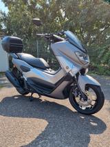 Yamaha N Max 125 ABS Top Zustand wenig km mit Zubehör  - YAMAHA T MAX 125
