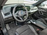 BMW iX1 eDrive20 M Sport AHK Premium Pano Adap. LED - BMW iX1 in Stuttgart