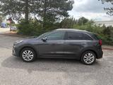 Kia Niro e-Niro Spirit - Kia Niro: Spirit