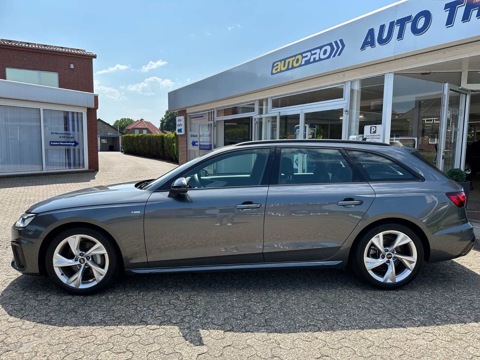 Fahrzeugabbildung Audi A4 Avant 40 TDI S line S-Tron Pano/Navi/GRA/LED