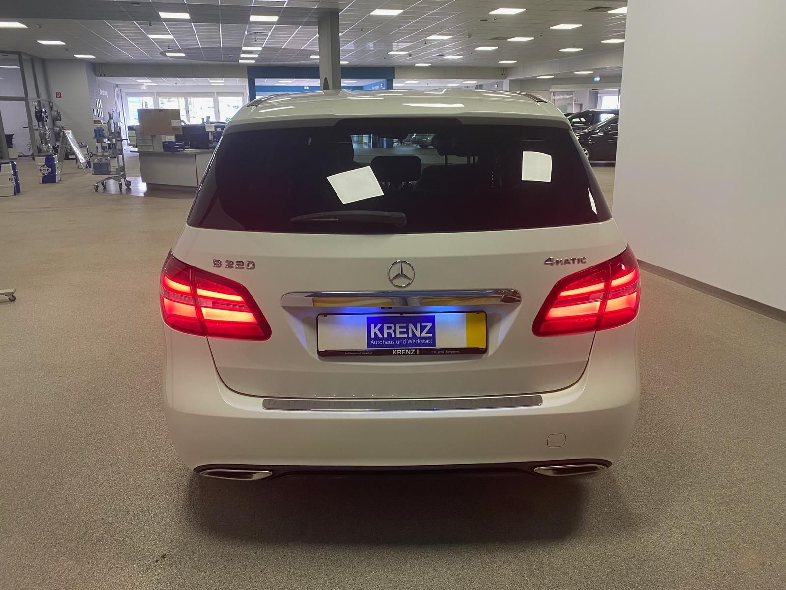 Fahrzeugabbildung Mercedes-Benz B 220 Urban+NAVI+AHK+ALLRAD+KAMERA+18"+DCT+