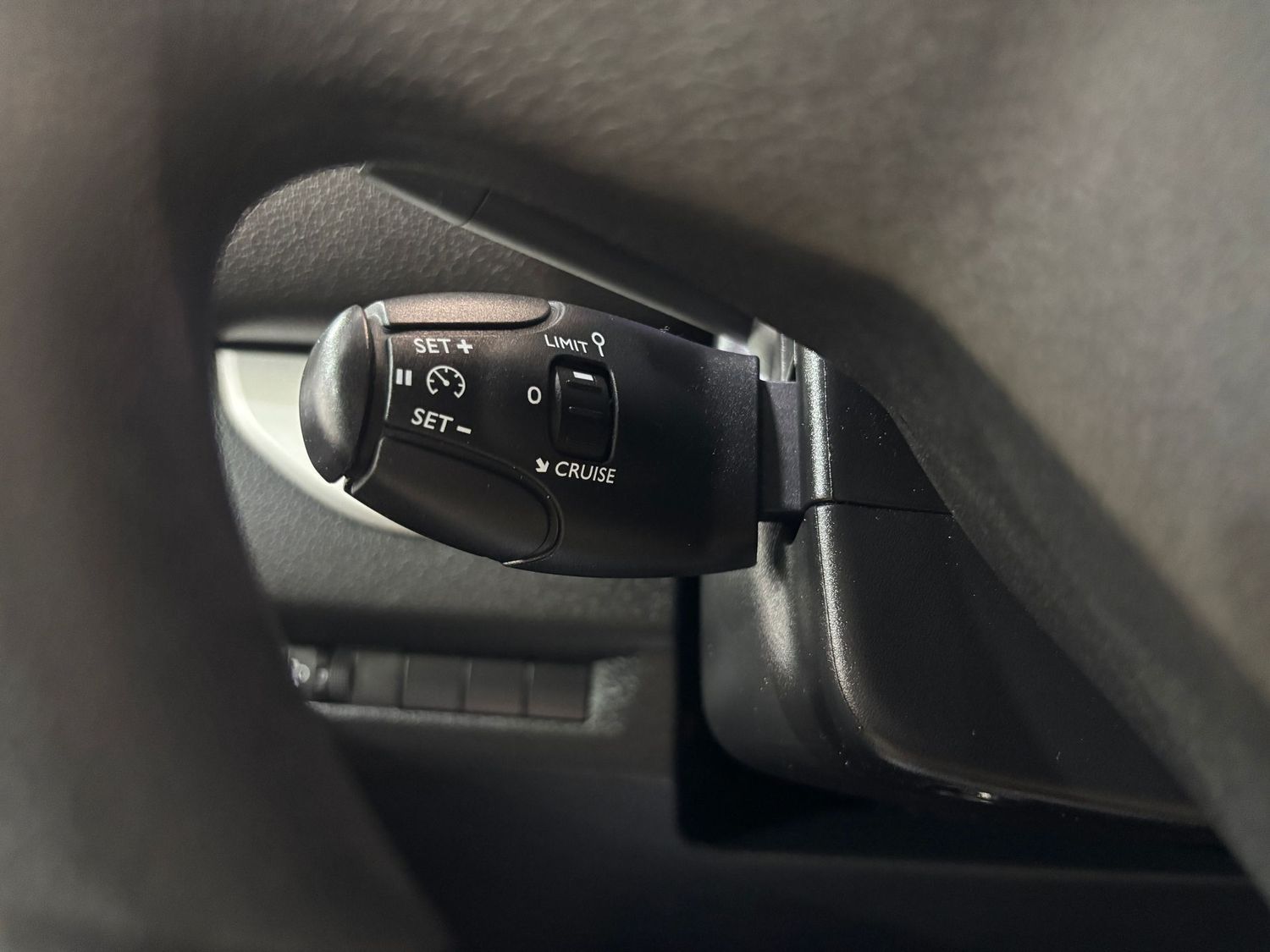 Fahrzeugabbildung Opel Vivaro 2.0D Edition L3 #2xSotimo#Klima#Kamera#Na