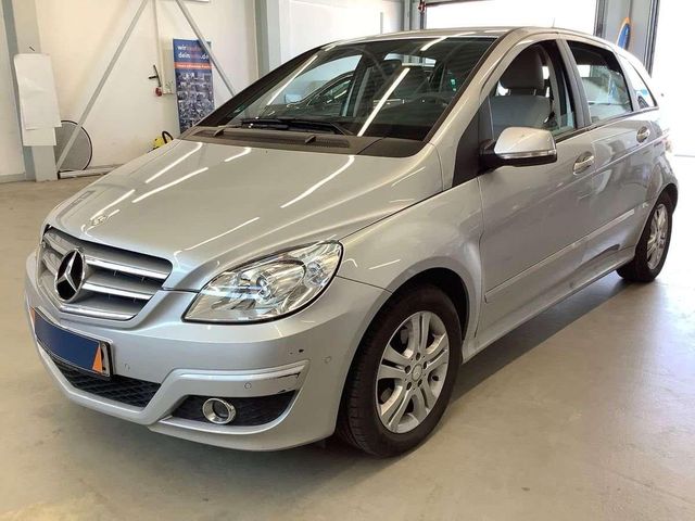 Mercedes-Benz B 200 AT MB Scheckheft SHZ PDC u-frei Tuv 7/25 T