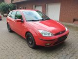 Ford Fokus 5-Türer Ghia Ausstattung - Ford Focus aus 2003: Ghia