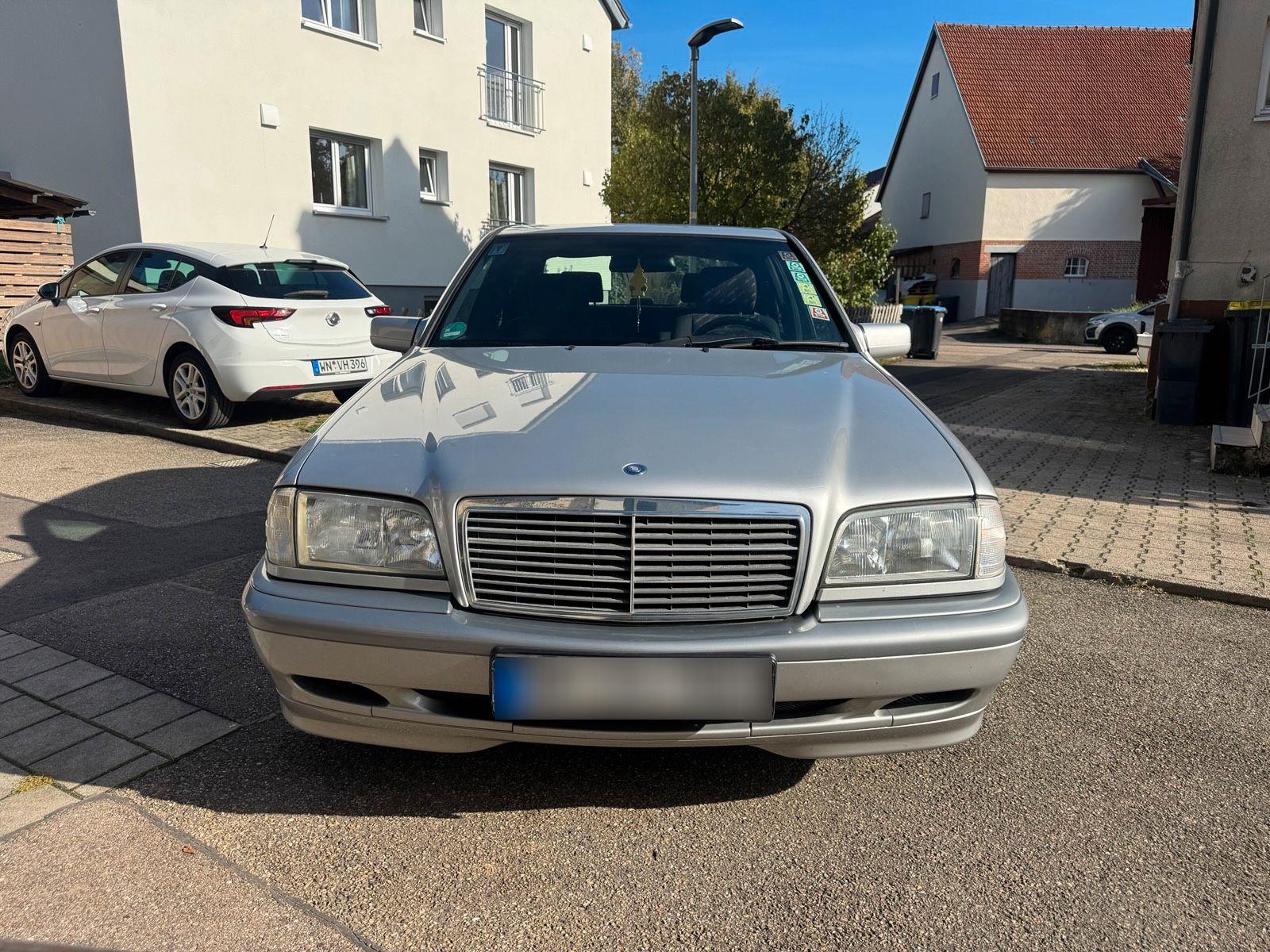 Mercedes-Benz C 180