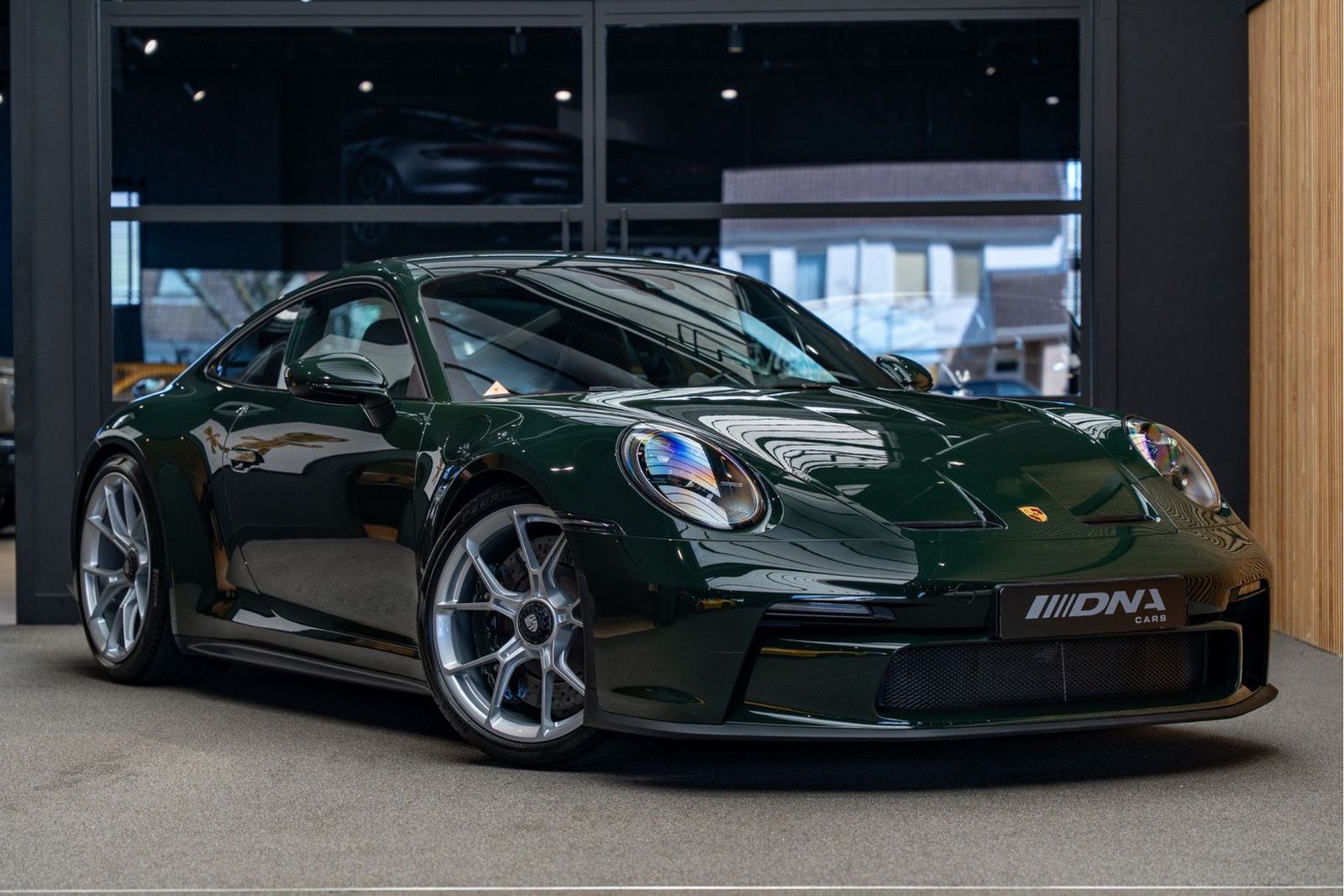 PORSCHE 992 992 GT3 Touring Paint To Sample 911 GT3 Tour
