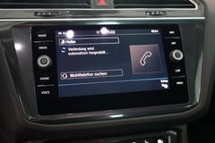 VW Tiguan 2.0 TDI Highline R-Line 4Motion | Pano VW Tiguan 2.0 TDI Highline R-Line 4Motion | Pano