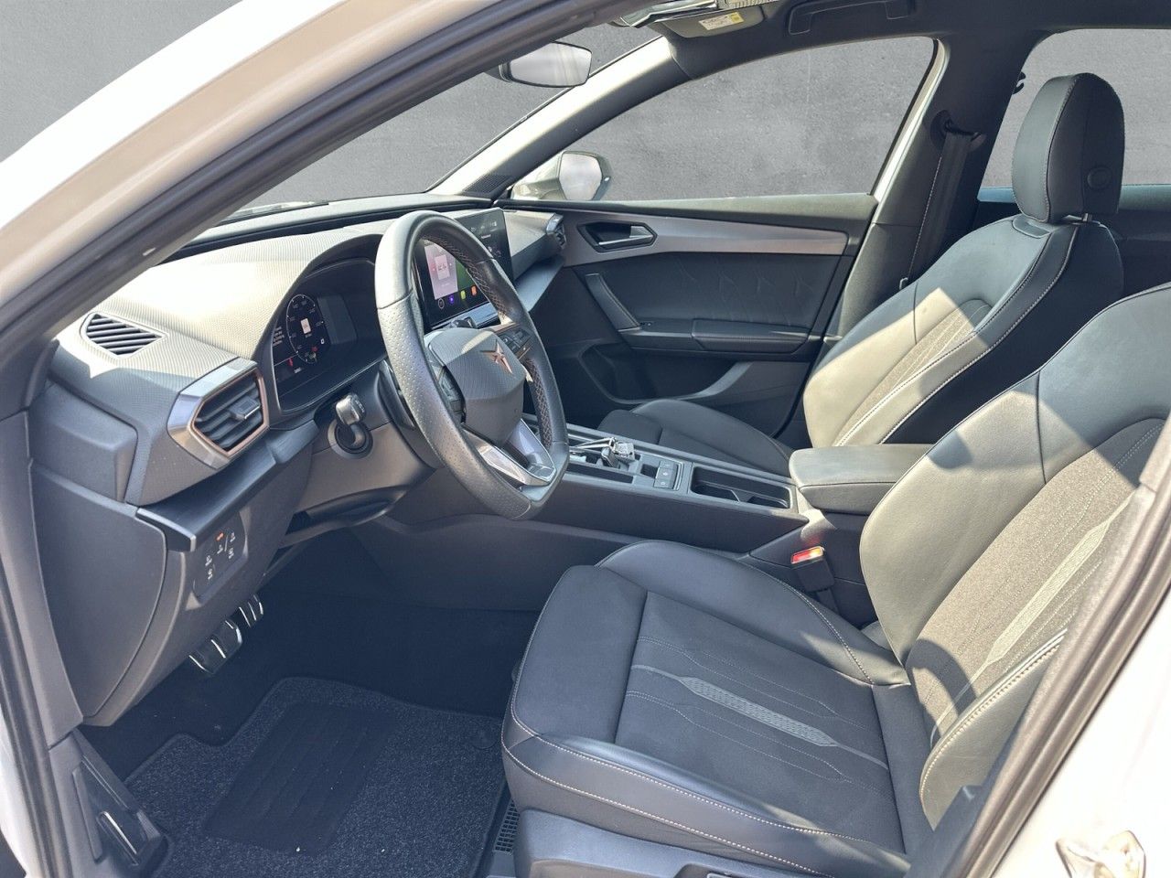 Fahrzeugabbildung CUPRA Leon 1.5 eTSI 150 PS DSG