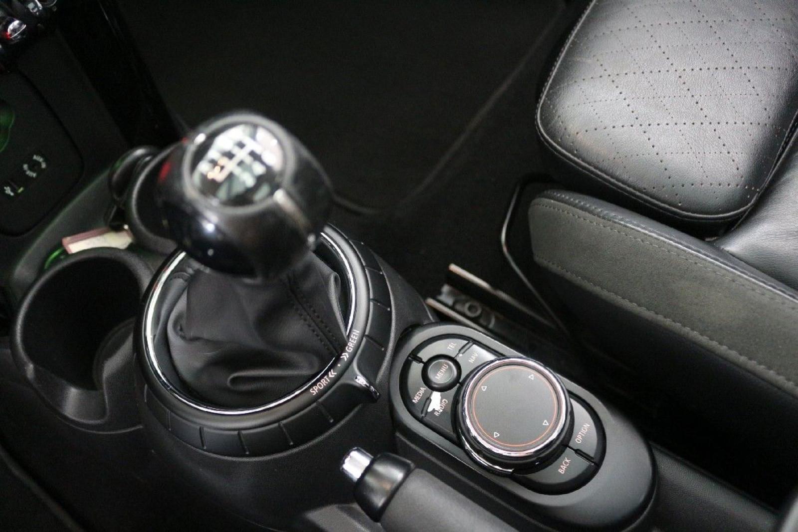 MINI COOPER_S - Panorama-NaviProf-Kamera-Leder-1.Hd