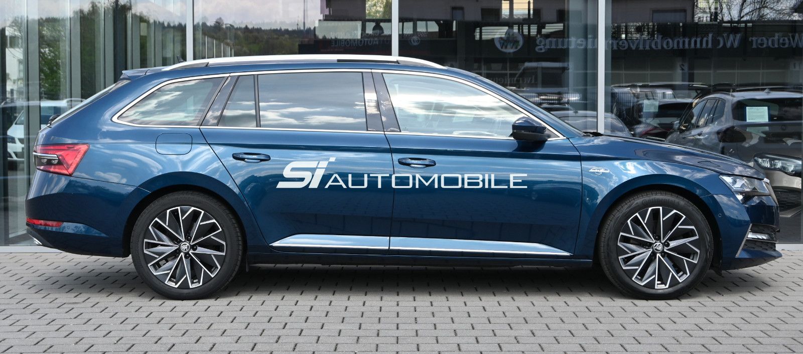 Fahrzeugabbildung SKODA Superb 2.0 TDI DSG L&K COMBI °ACC°AHK°STANDHEIZ°