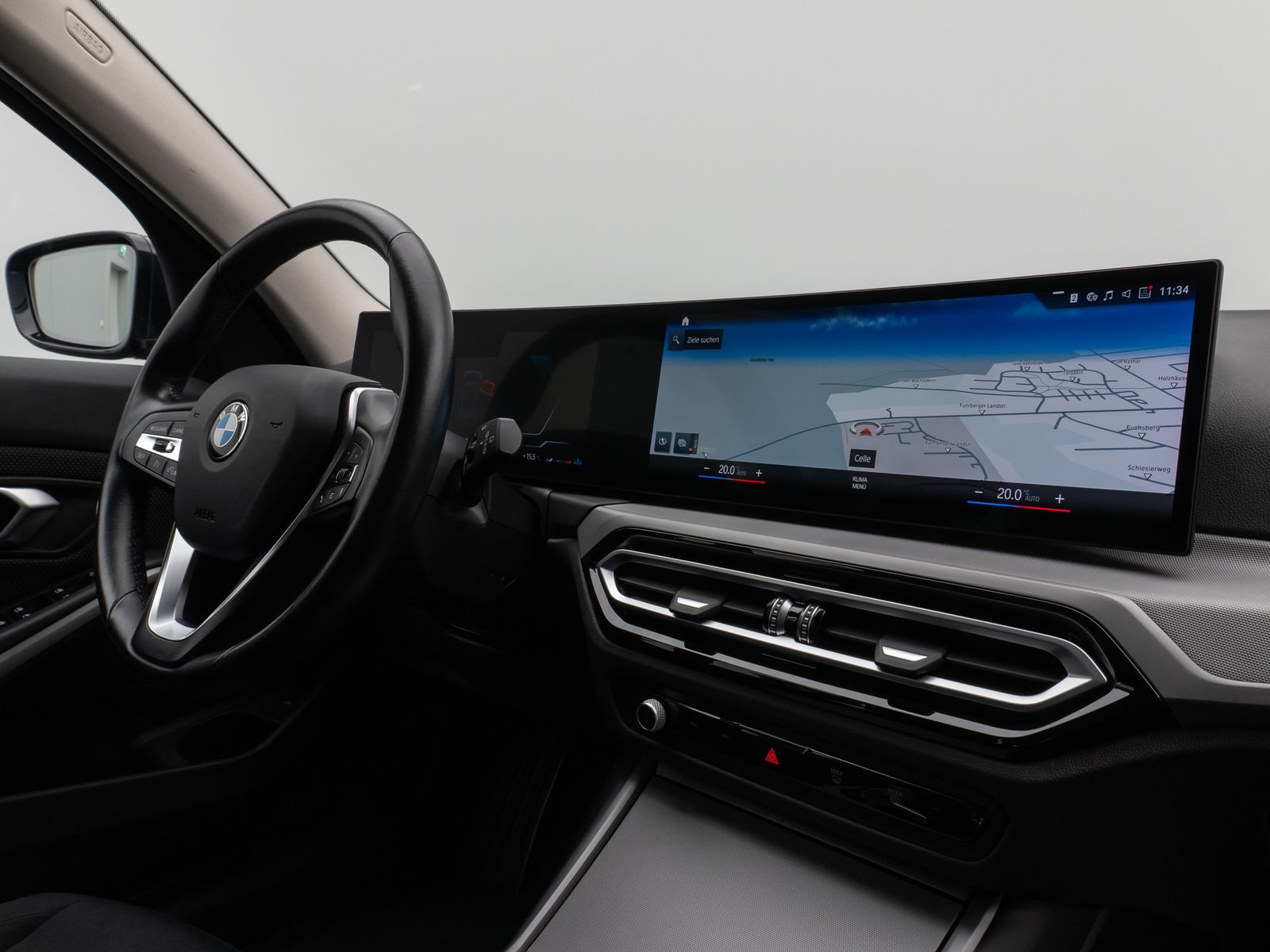 Fahrzeugabbildung BMW 318i DAB CockPit+ PDC Geschwindigkeitsreg LED