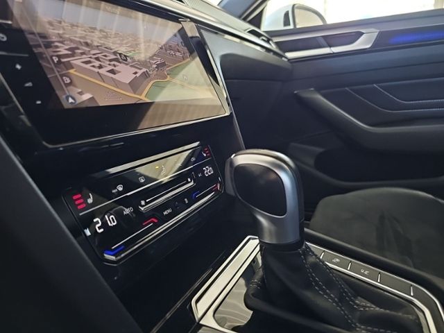 Fahrzeugabbildung Volkswagen Arteon Shooting Brake eHybrid DSG R-Line STDHZ A