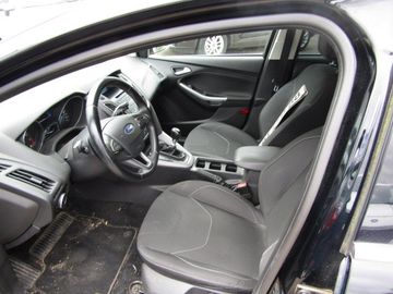 Ford Focus - 11