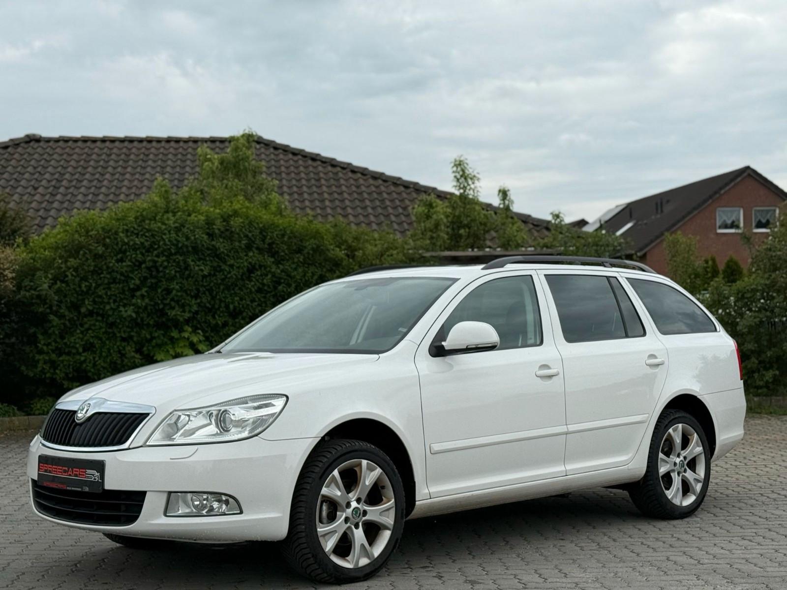 Skoda Octavia 2.0 TDI 4x4 Elegance*2.BESITZ*SCHEKHEFT*