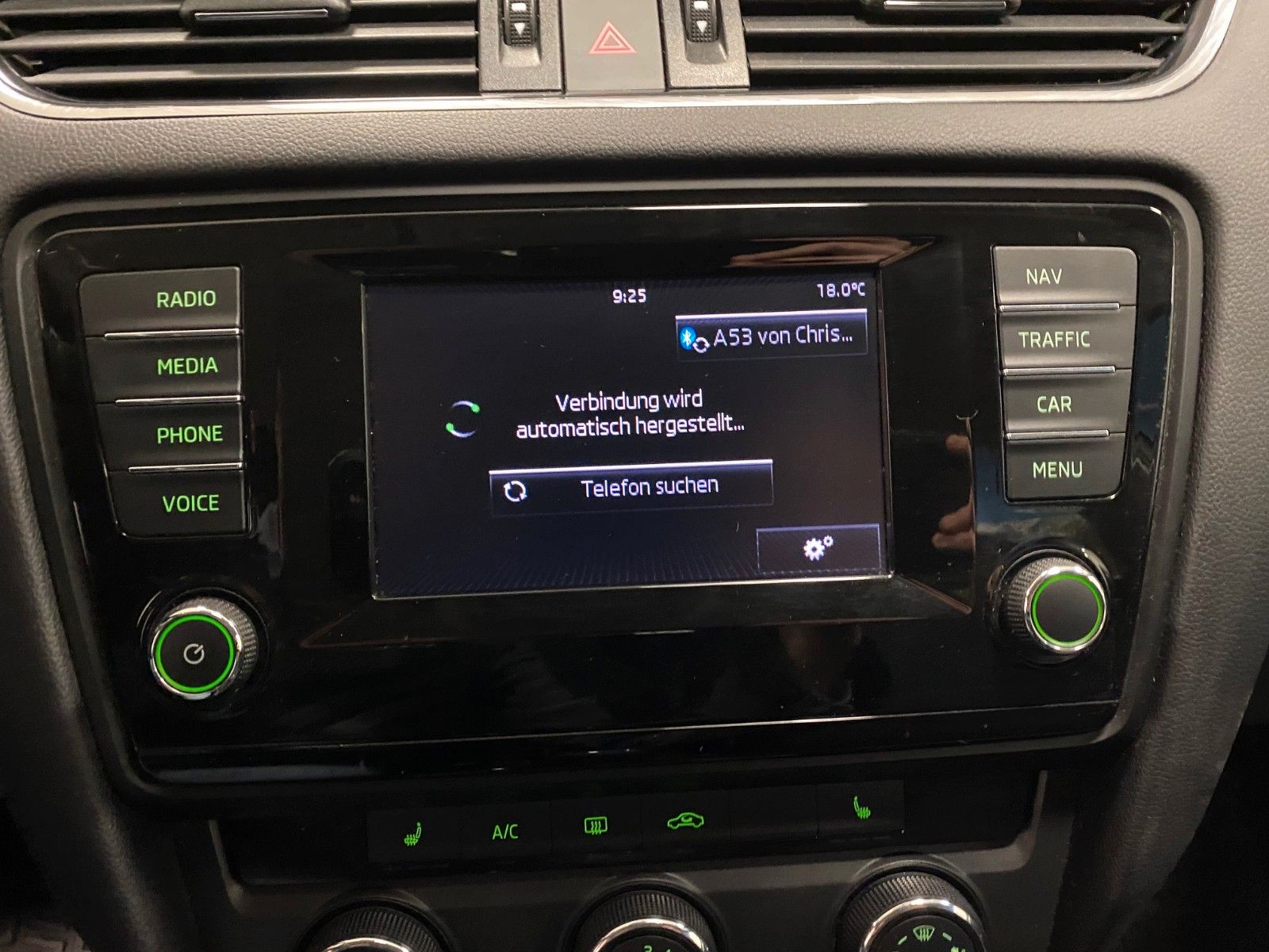 Fahrzeugabbildung SKODA Octavia 2.0 TDI Combi+NAVIGATION+ALU+ALLWETTER++