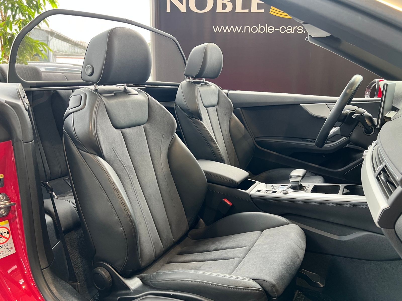 Fahrzeugabbildung Audi A5 Cabriolet 40 TFSI quattro HUD LED NAV RFK SHZ