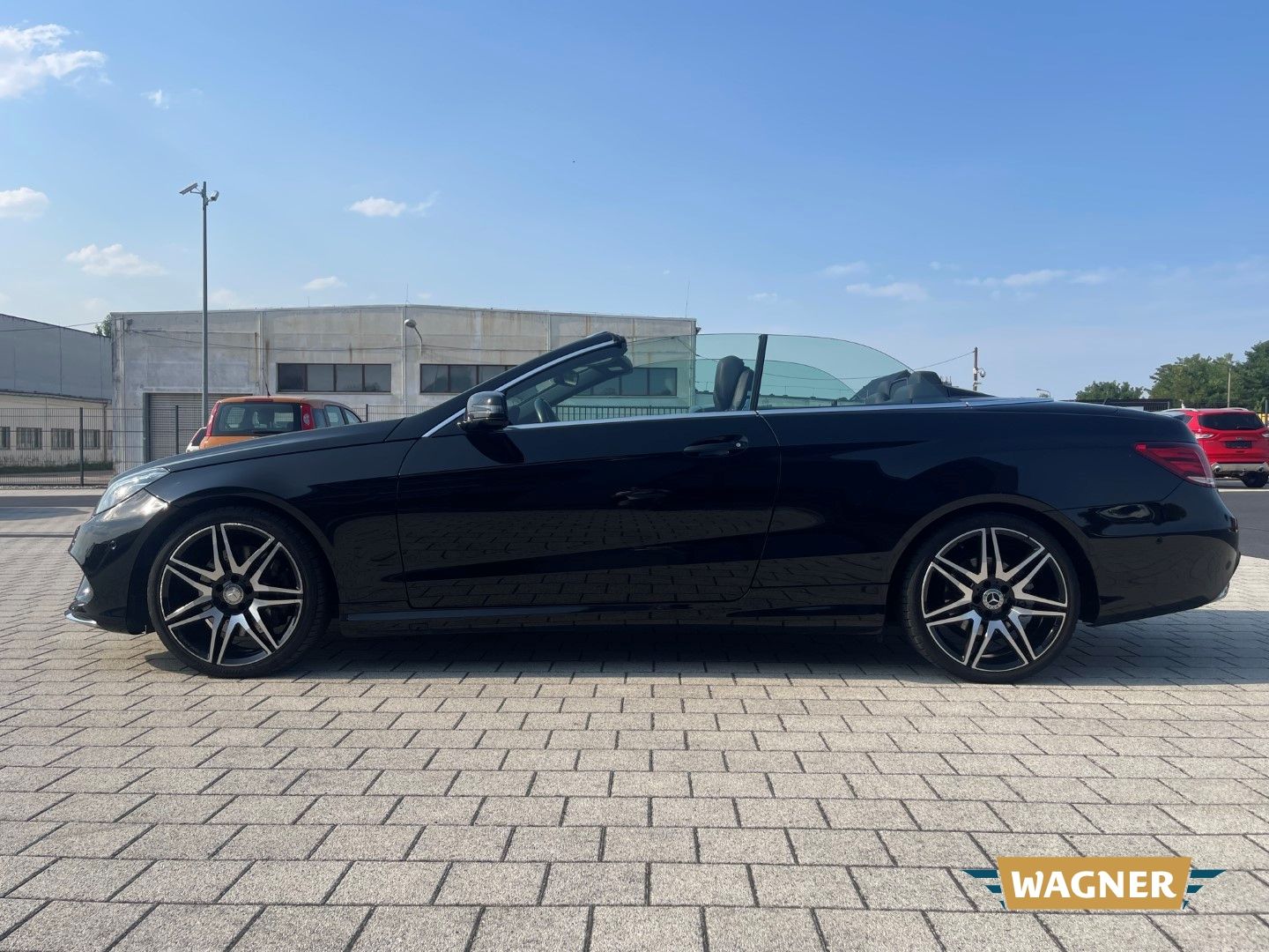 Fahrzeugabbildung Mercedes-Benz E 400 Cabrio AMG Paket Sportsitze