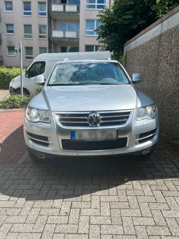 Volkswagen VW Tuareg 3,0TDI V6 mit Standheizung Volla...