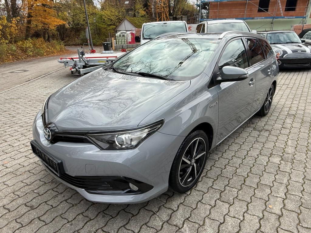 Toyota Auris Touring Sports