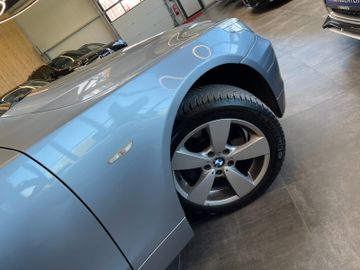 BMW 530 Touring 530d xDrive *HUD*NAVI*LEDER*PANO*SZH
