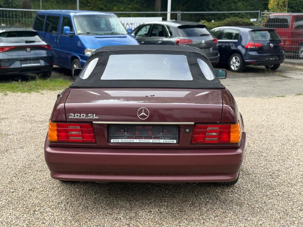 Mercedes-Benz SL 300