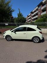 Opel Corsa 1.4 Color Edition 74kW Color Edition - Opel Corsa aus 2011: Color Edition