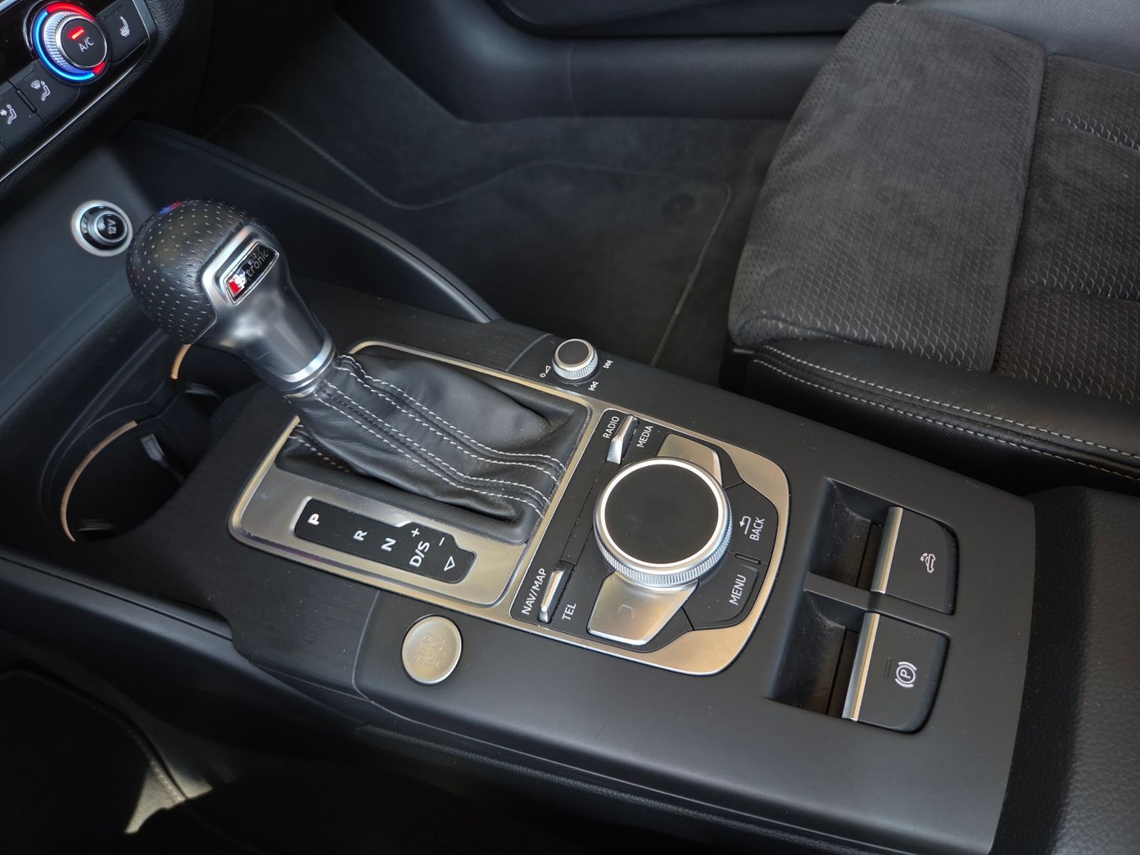 Fahrzeugabbildung Audi A3 Cabriolet S Line KLIMA LED NAVI SHZ