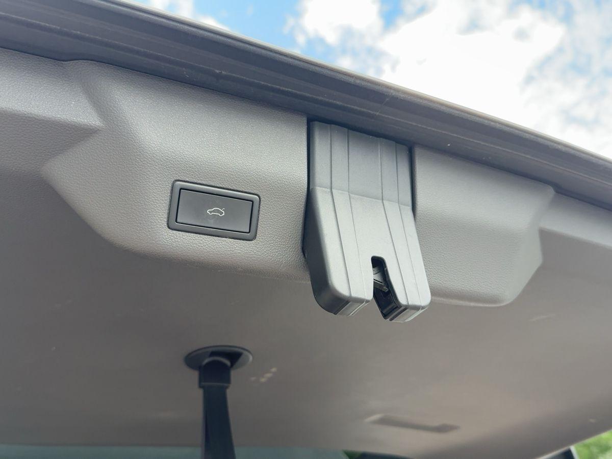 Volkswagen Multivan 1.4 TSI DSG eHybrid Navi LED SHZ PDC