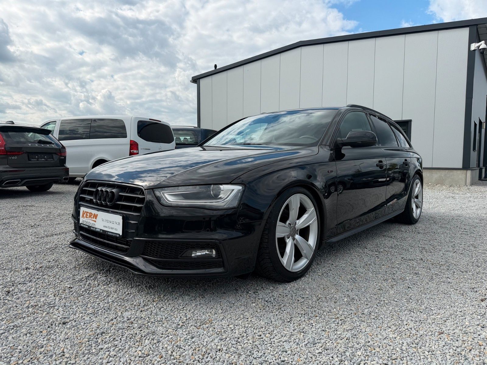 Audi A4 - 1