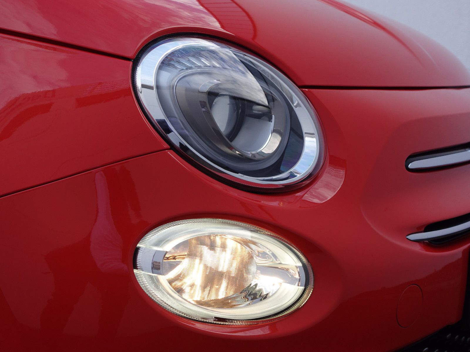 Fahrzeugabbildung Fiat 500C 1.2 LOUNGE Automatik Klima,LM-Felgen,USB