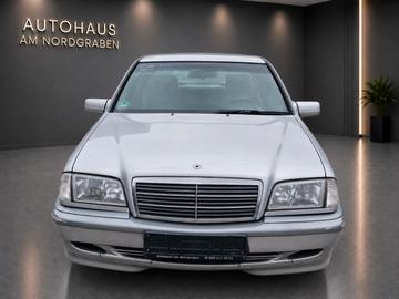 صورة 2 لـ 1998 Mercedes-BENZ C 180