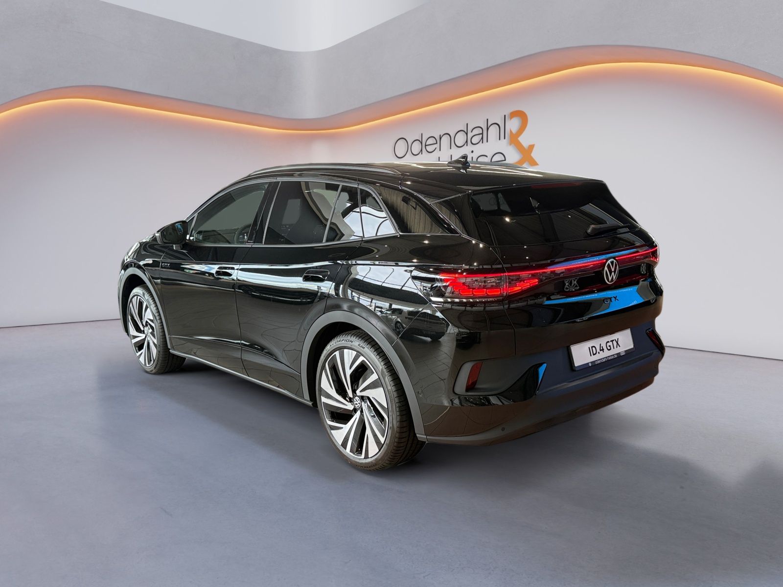 Volkswagen ID.4 GTX 4MOTION / Automatik / Schwarz imagem 3
