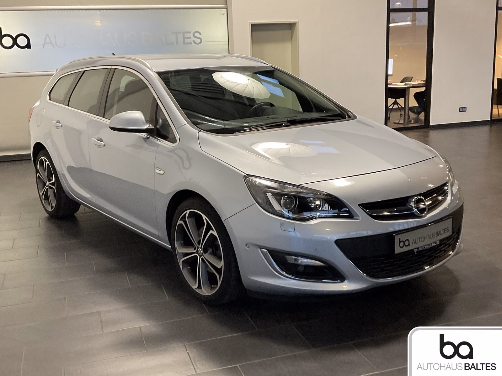 Opel Astra ST 1.6 Turbo Exklusiv BiXen/Navi/Tempo/Kam