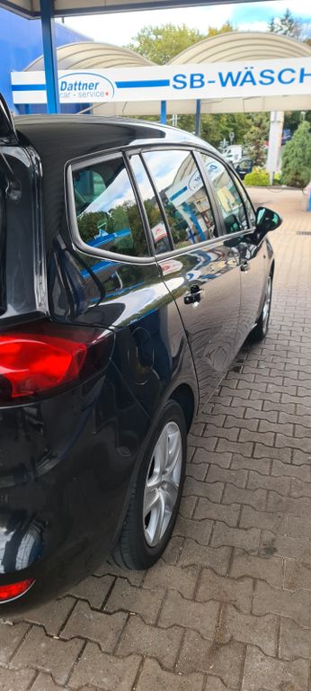 Image of Opel Zafira Tourer