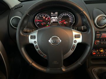 Nissan Qashqai Acenta 1.6 117 PS Allwetterreifen