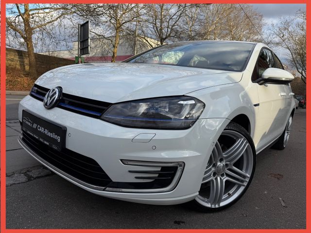 Volkswagen Golf1.4 TSI DSG/GTE SPORTACC/NAV/XENON/AHK/ASISS