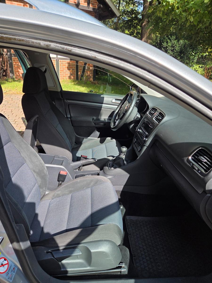 Volkswagen Golf 2011 — photo 7